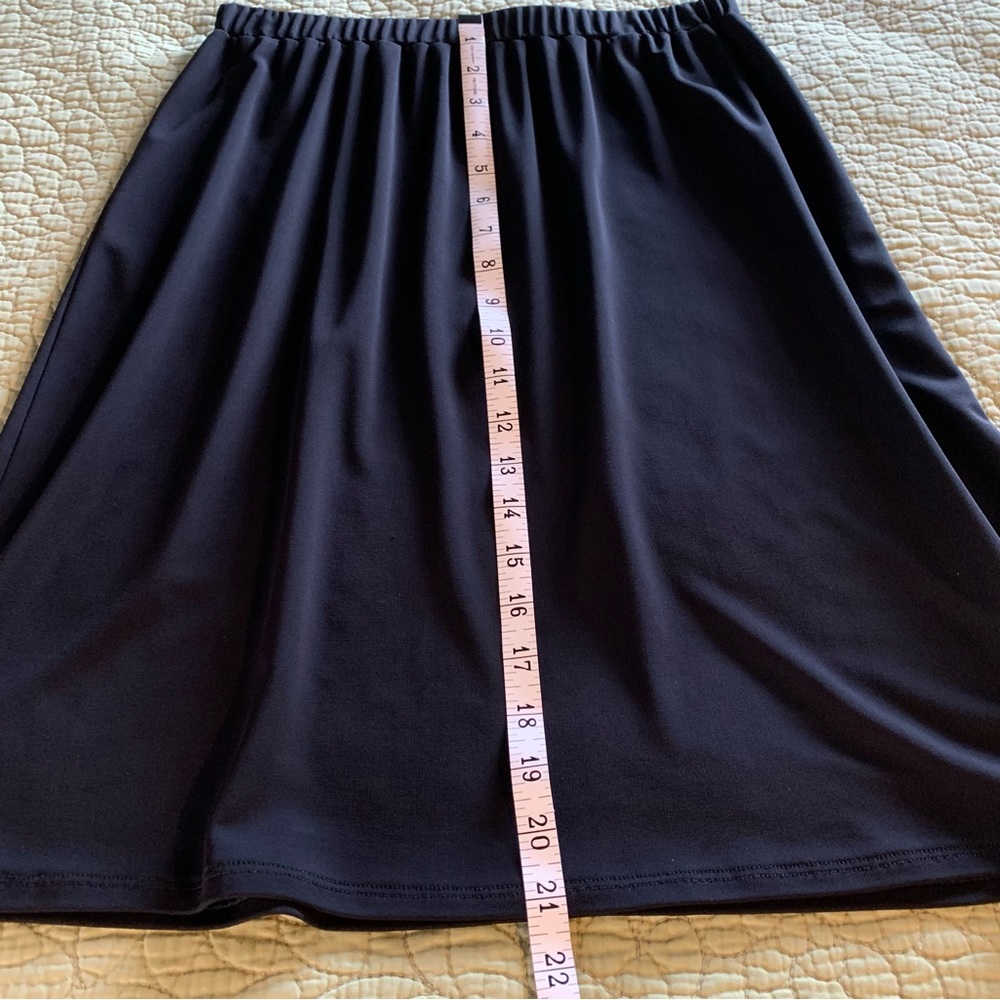 Black Skirt with Elastic Waist * PL - Picture 3 of 8